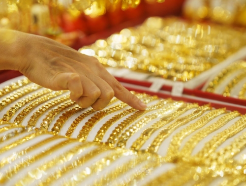 Giá vàng hôm nay 11/4/2025 vọt lên nấc thang mới, SJC tăng kỷ lục gần 3 triệu